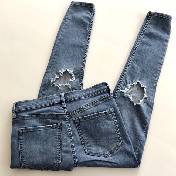 FREE PEOPLE Hi-Rise, Distressed Knees Skinny Jeans Size 26 - Picture 9 of 13